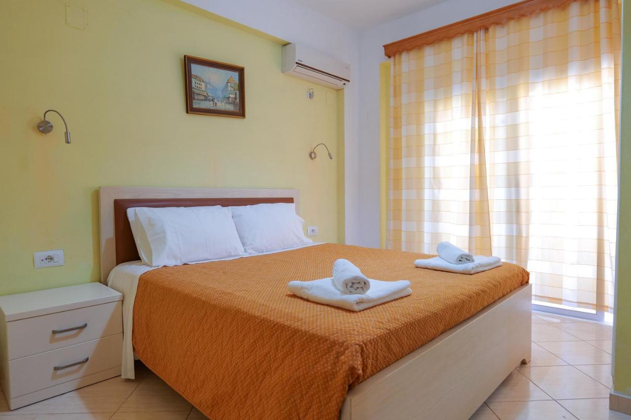Sunny Holiday Sarandë Exteriér fotografie