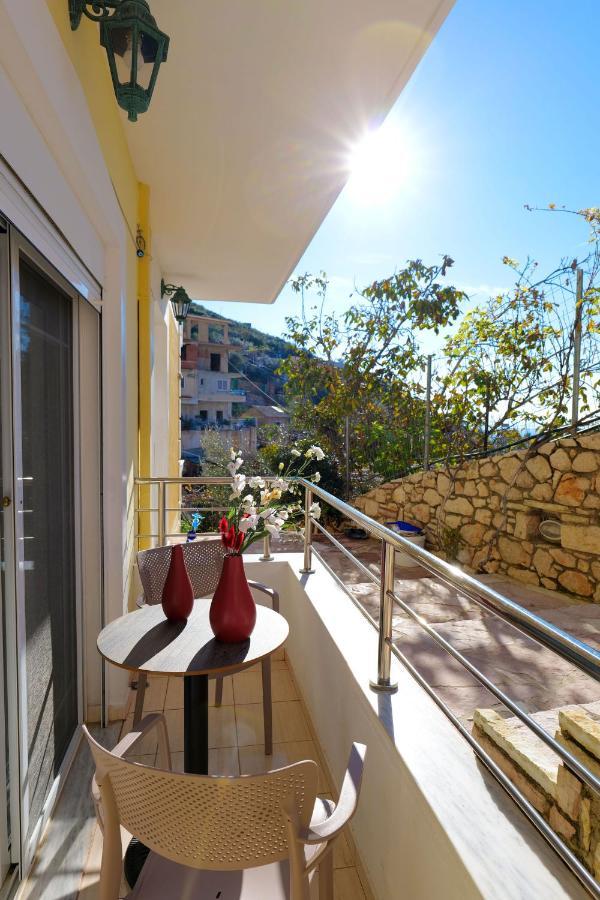 Sunny Holiday Sarandë Exteriér fotografie