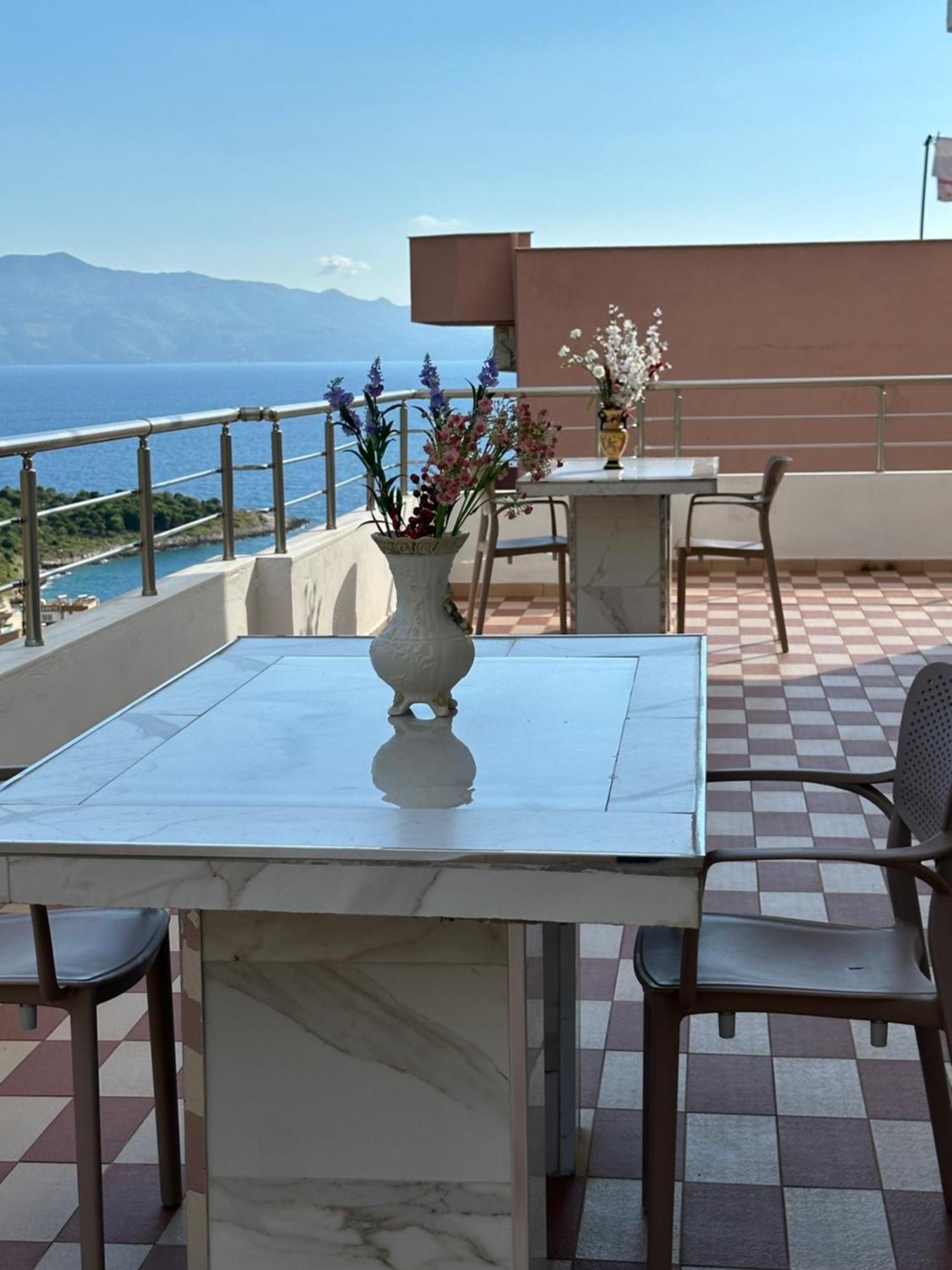 Sunny Holiday Sarandë Exteriér fotografie
